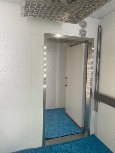 2020 C-4 two stage chamber Cryobuilt, USA used cryotherapy machi - foto 1
