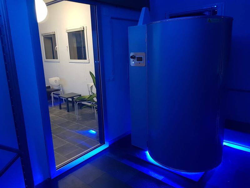 2020 Cryomed One, Switzerland used cryotherapy machine - photo 1