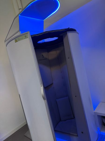 2020 Cryomed Pro used cryotherapy machine, Italy - photo 2