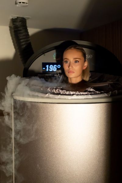 2020 used Cryosense cryotherapy machine, Madrid, Spain - foto 4