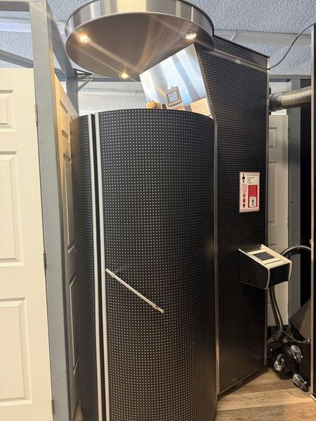 Juka used cryotherapy machine, Los Angeles, CA - photo 2