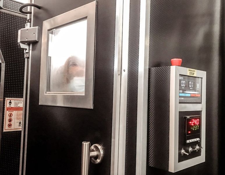 Used walk-in cryotherapy chambers M1 and M2, in good condition, - photo 2